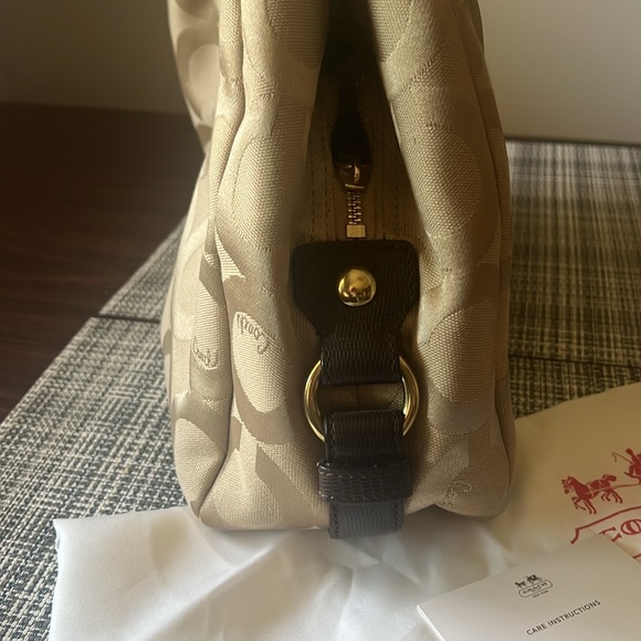 Coach “Maggie” Hobo Purse - Picture 3 of 7